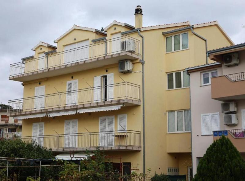 Dalmata D - Two Bedroom Apartment with Terrace - image 1