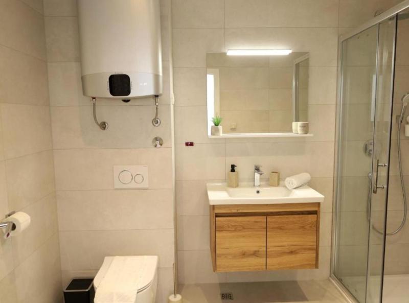 Dalmata D - Two Bedroom Apartment with Terrace - image 14