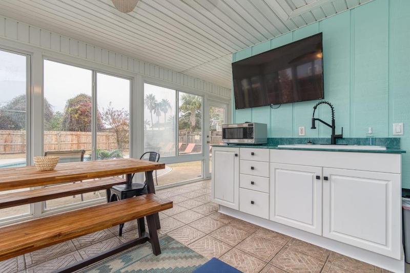 1min Walk To BeachPrivate Heated PoolZula Dreams - image 6