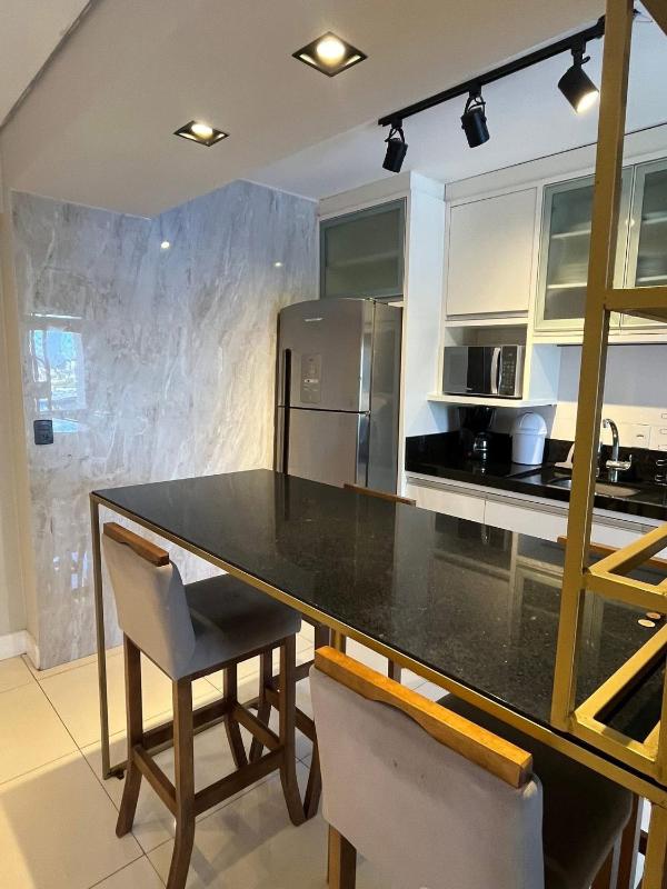 Apartamento quadra mar em Balneário Camboriú - image 3