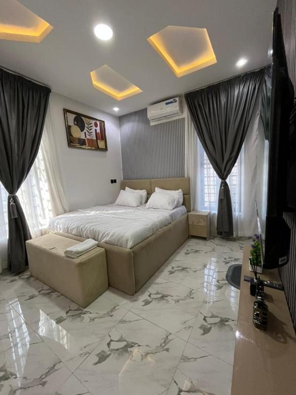 25percent Off Cozy 2BR 247Light Wifi Swim Pool Lekki - image 3
