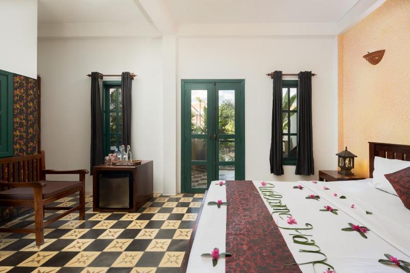Golden Banana Residence - image 5