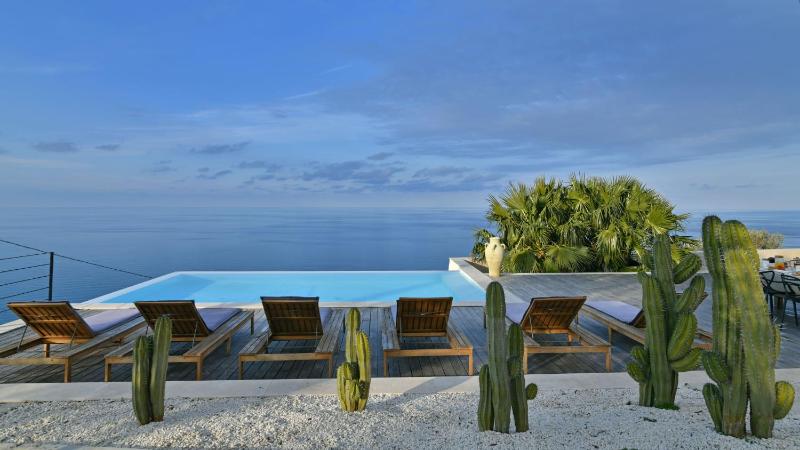 Villa Luna 8 by Massimo Villas - image 32