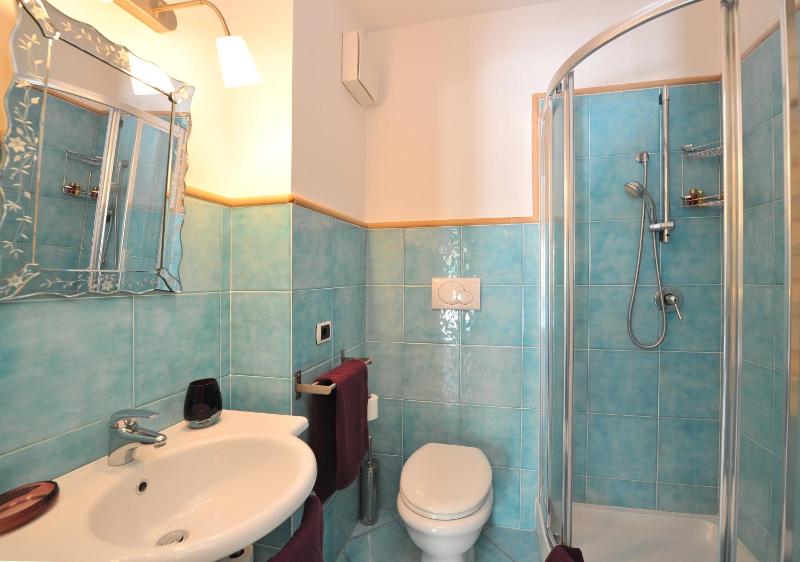 One Bedroom Apartment with Balcony image 3