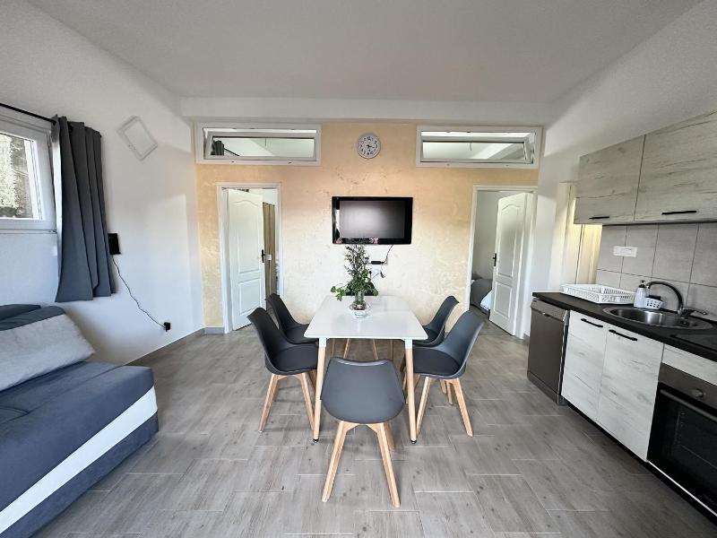 Zaliv Apartments - image 4