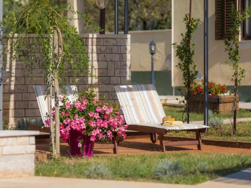 Villa Debora with private pool and backyard Pet friendly - image 26