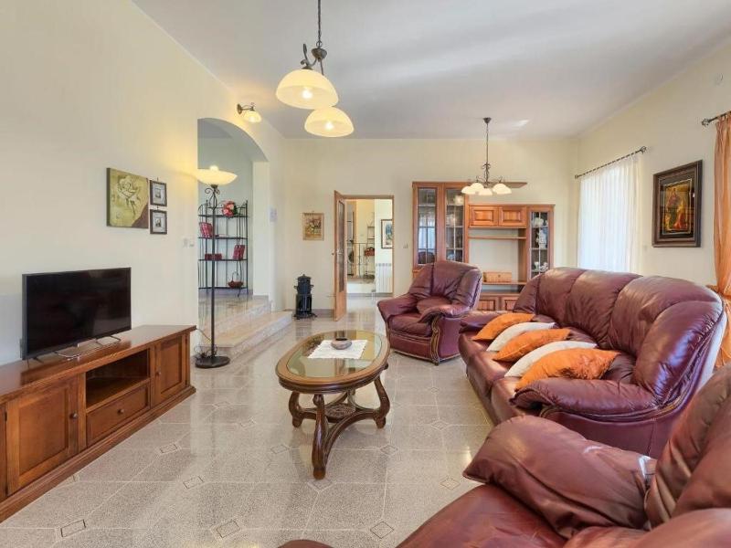 Villa Debora with private pool and backyard Pet friendly - image 34
