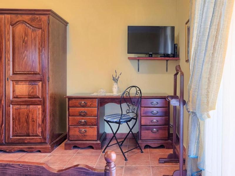 Villa Debora with private pool and backyard Pet friendly - image 17