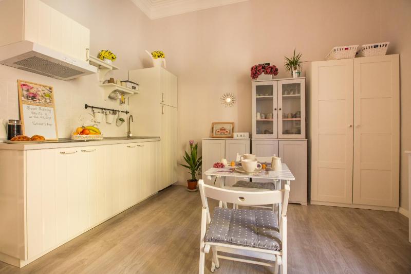 Double Room with Private Bathroom image 4
