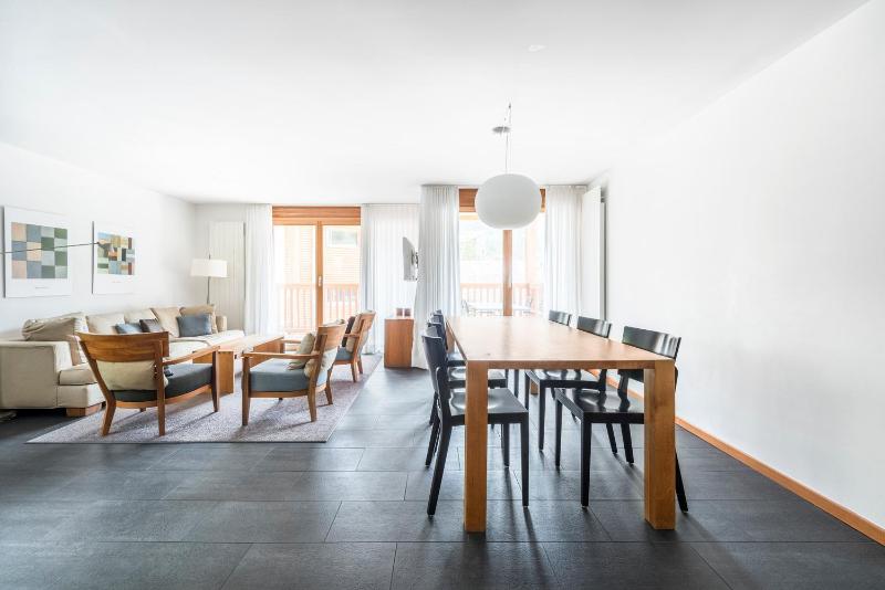 Three-Bedroom Apartment Aroleid image 1