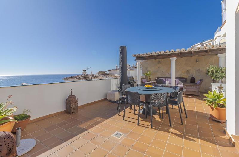 villa vistas al mar - image 46