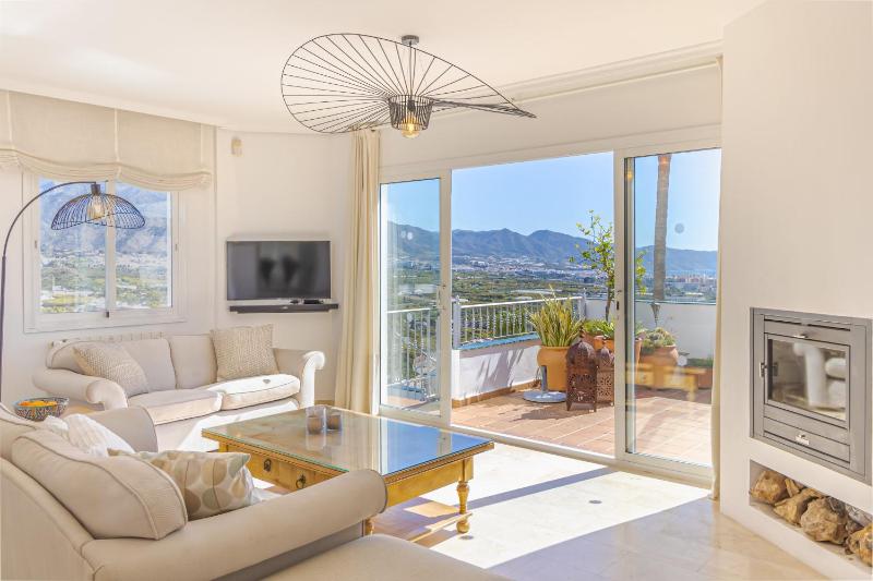 villa vistas al mar - image 37