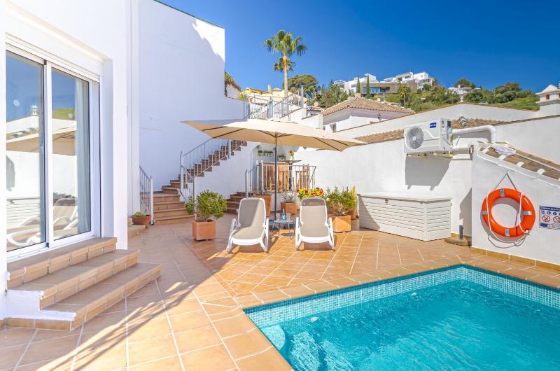 villa vistas al mar - image 20