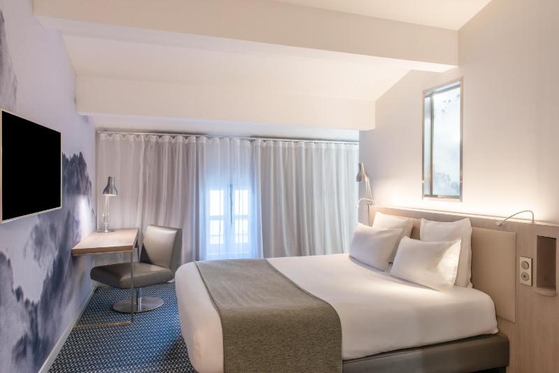 Le Grand Balcon Hotel - image 20