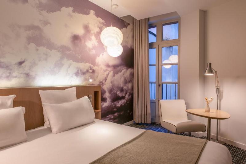 Le Grand Balcon Hotel - image 6