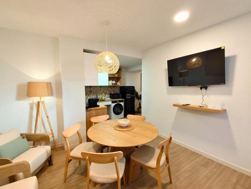 Travel Habitat Peset Aleixandre Apartments - image 13