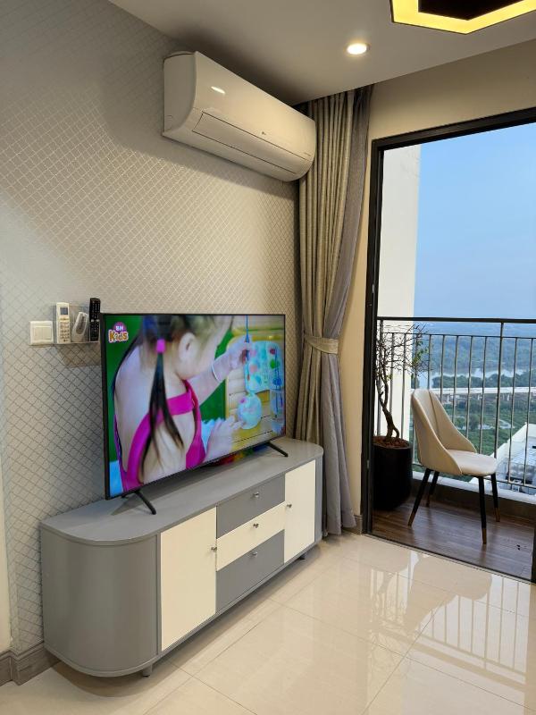 Penthouse Vinhomes Grand Park - Sky Garden Apartment - image 12