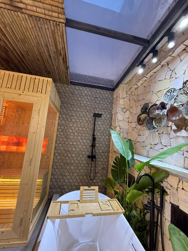 Penthouse Vinhomes Grand Park - Sky Garden Apartment - image 35