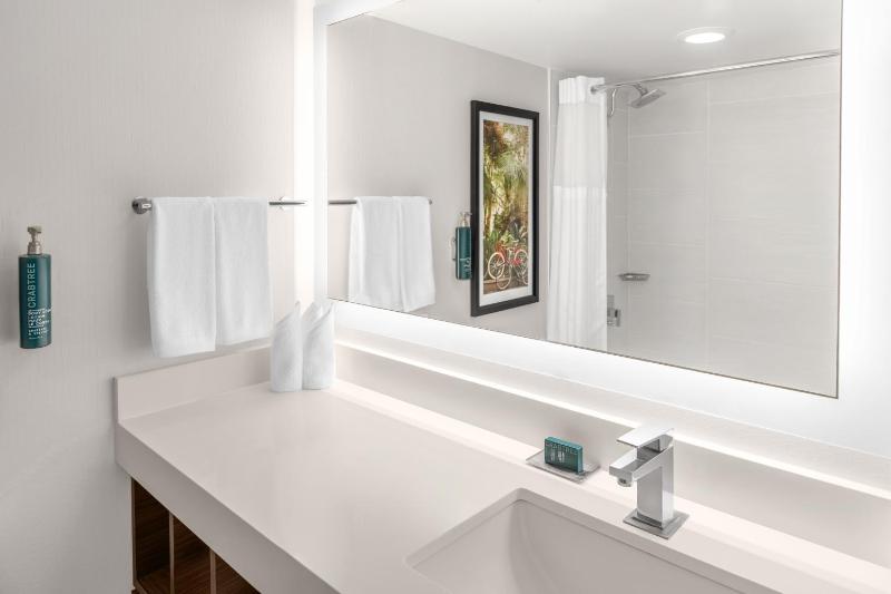 DoubleTree By Hilton Hotel New Orleans - image 7