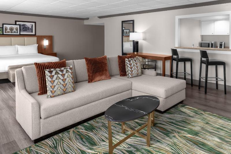 DoubleTree By Hilton Hotel New Orleans - image 9