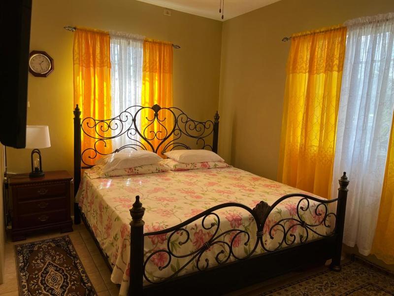 Lynette's Palace - image 3