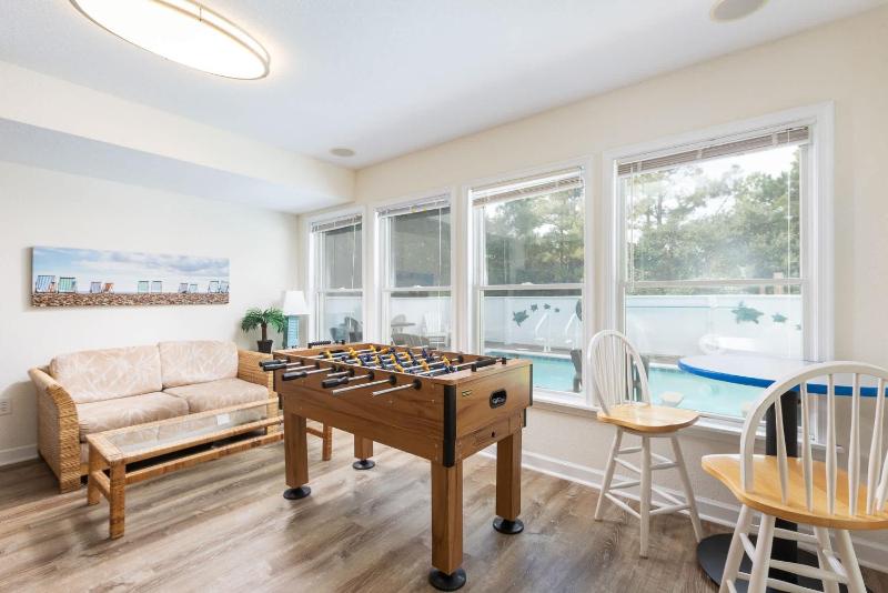 New Listing Private Pool Hot Tub & Walk to Beach - image 30