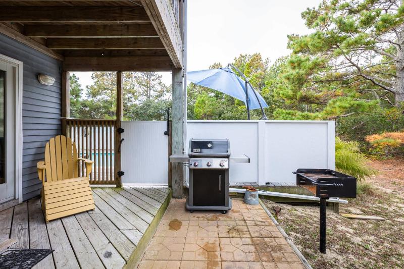 New Listing Private Pool Hot Tub & Walk to Beach - image 46