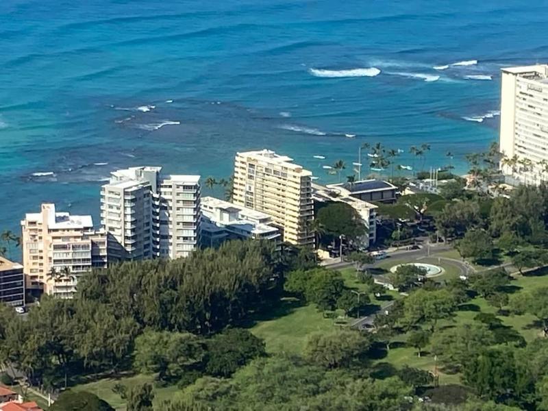 Marbella Lane -Coastal retreat near Diamond Head - image 12