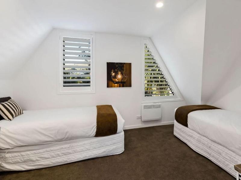 Holly Court Haven - image 6