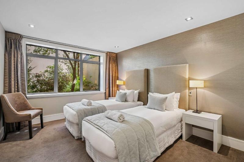 Lakes Edge Villa - image 27