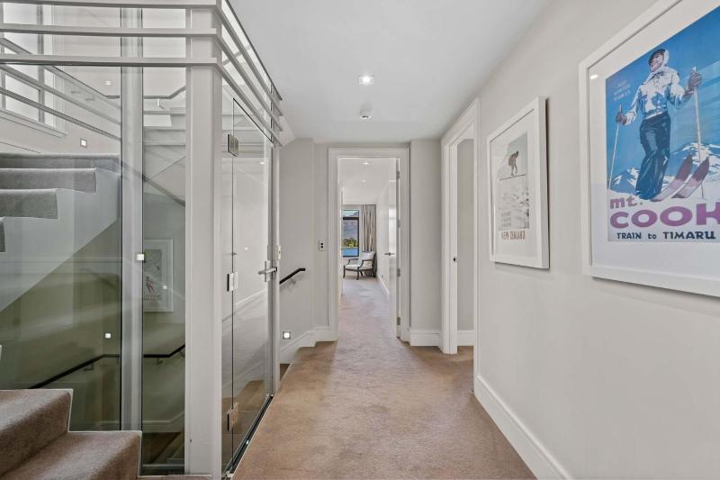 Lakes Edge Villa - image 9