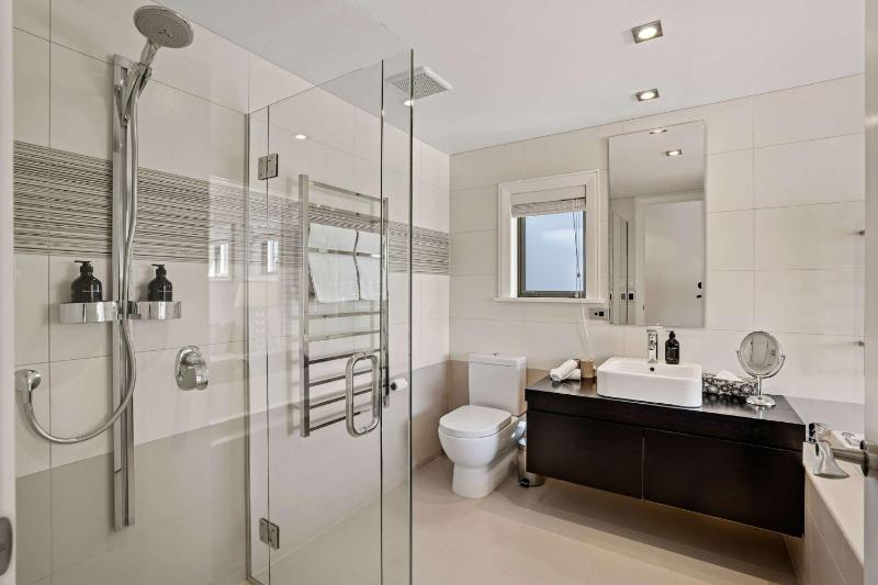Lakes Edge Villa - image 39