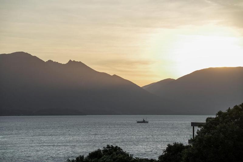 Lakes Edge Villa - image 21