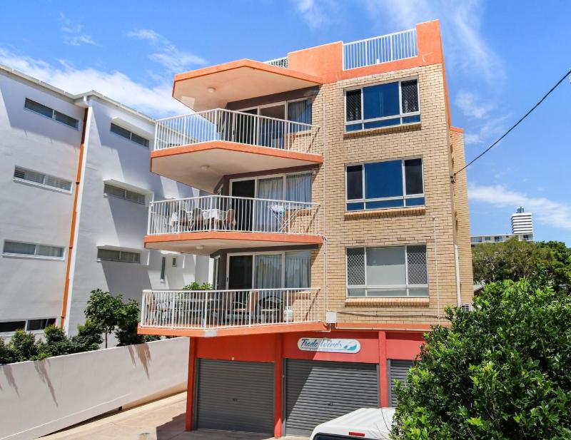 Trade Winds Unit 5 52 Edmund St Kings Beach - image 3
