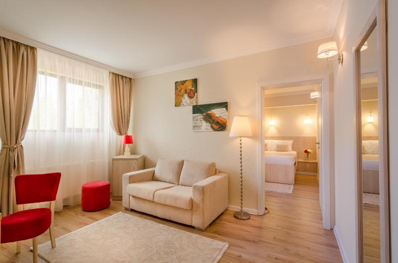 Junior Suite image 1