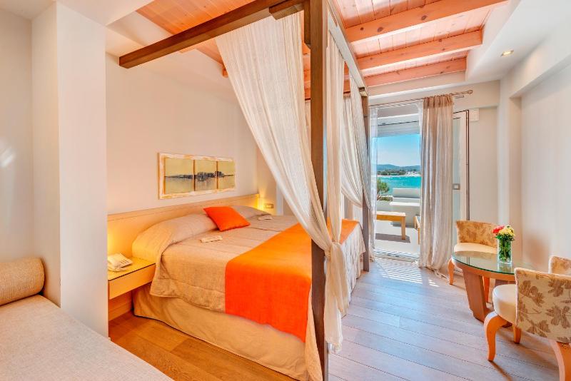 Junior Suite with Sea View image 1