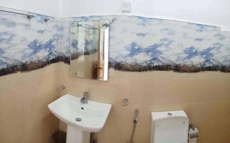 Comfort Castle Inn - image 10