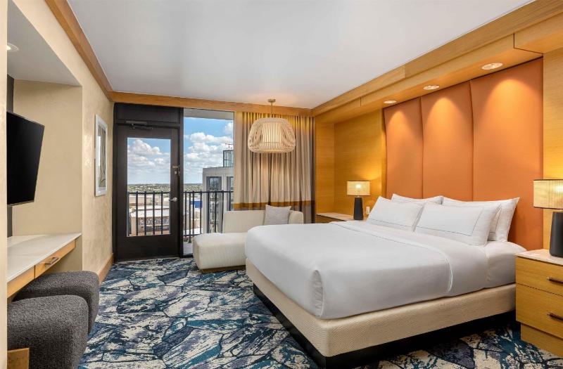 Hilton Palacio Del Rio - image 14