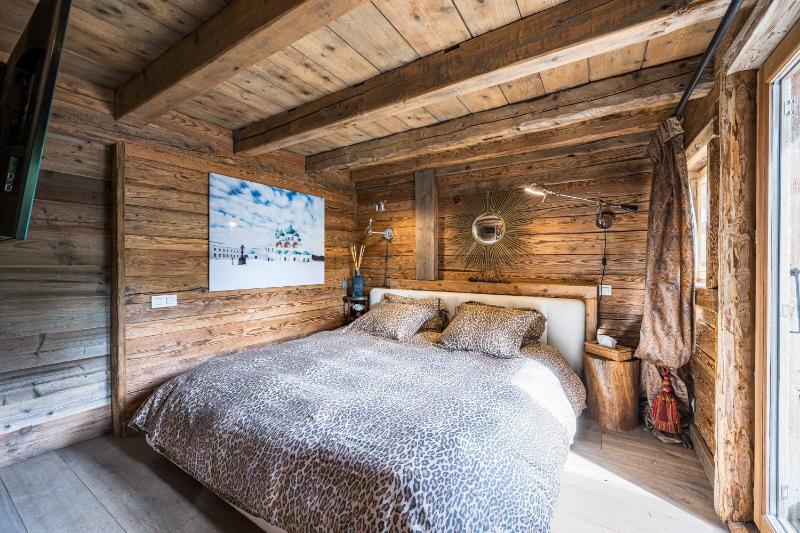 Luxury Stay Comfortable Chalet with Jacuzzi - image 12