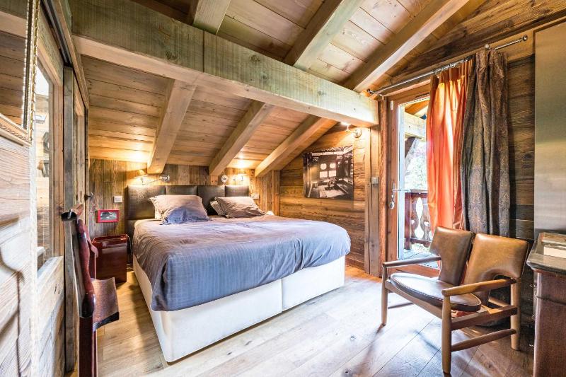 Luxury Stay Comfortable Chalet with Jacuzzi - image 13
