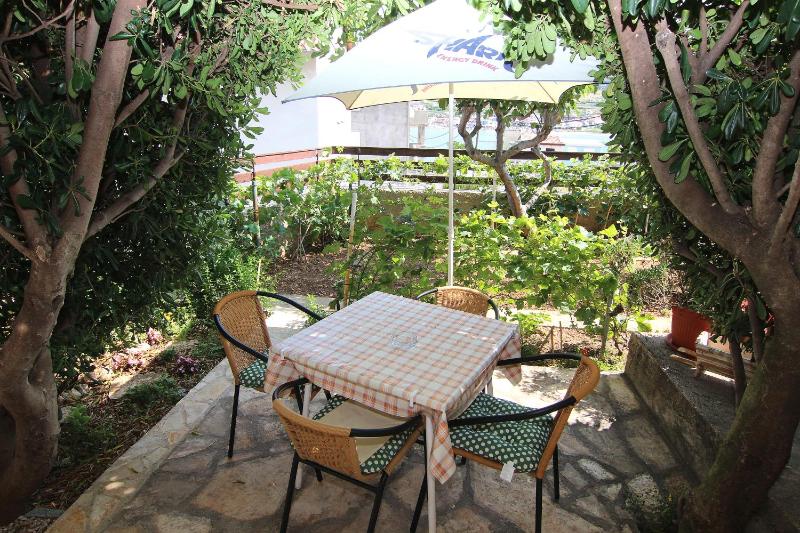 Apartments Jelica - image 10