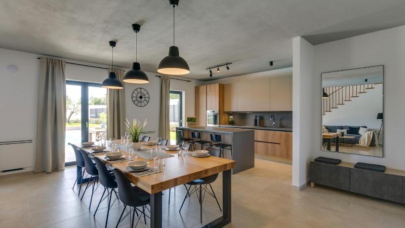 Modern villa Amoroso with pool in Porec - image 12