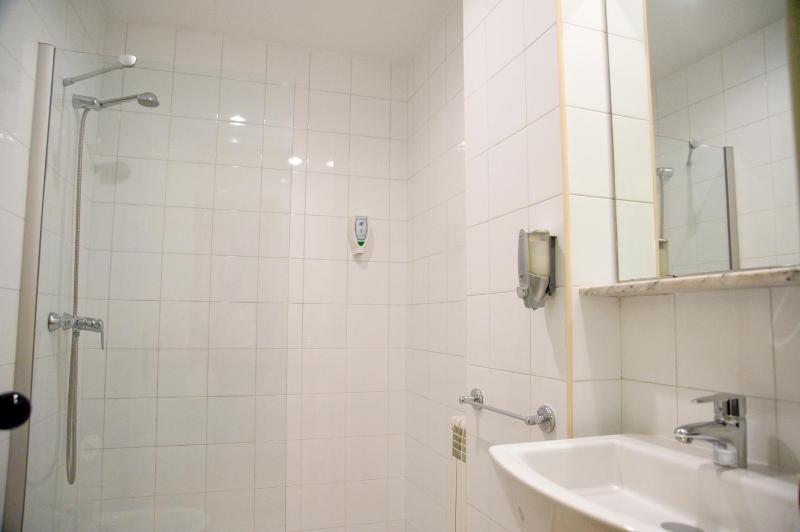 Triple Room image 4
