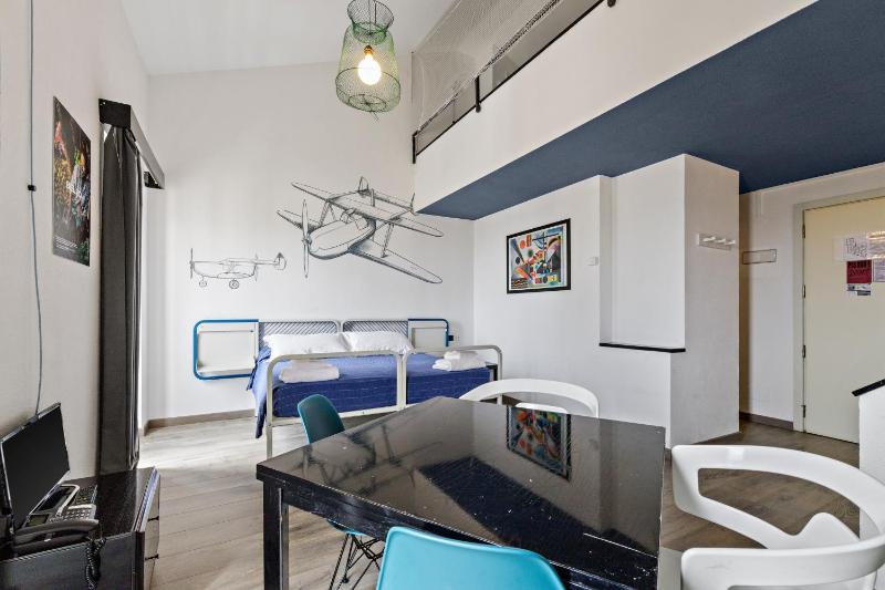 Hotel Britannia - image 20