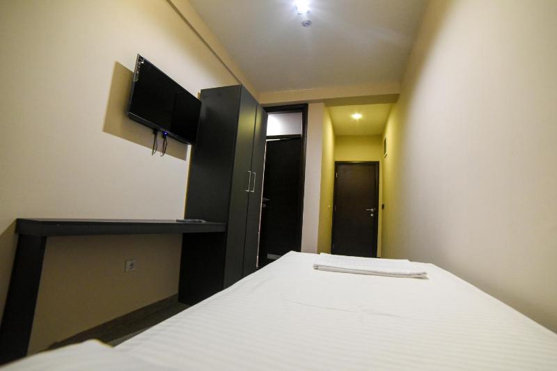 Classic Single Room image 3