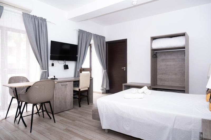 Napoli Suites Studios Aparthotel - image 16