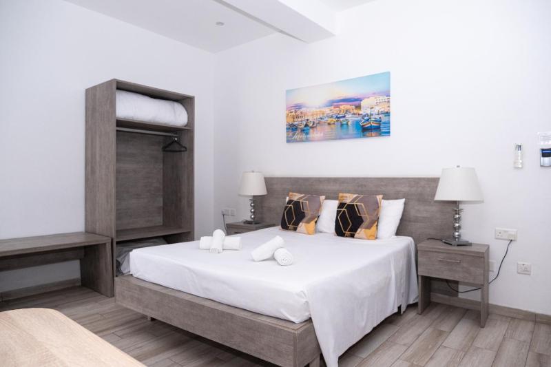 Napoli Suites Studios Aparthotel - image 11