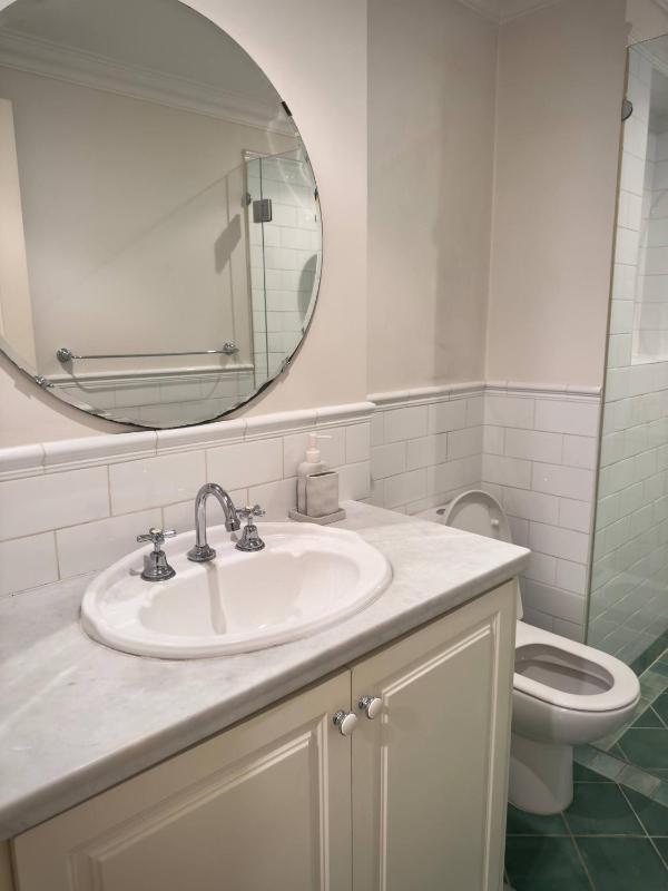 King Street Retreat - image 12