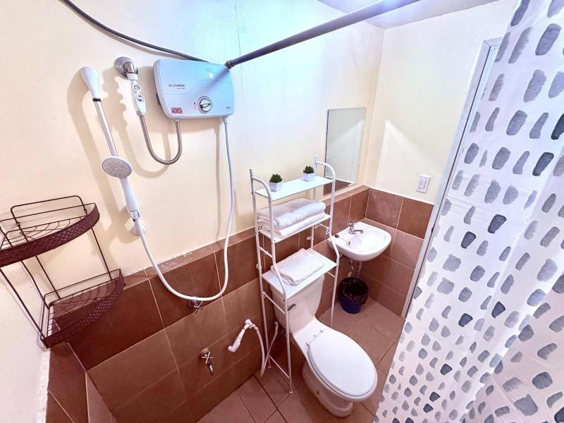 PAID AirprtPck-up - WorkNrelax 2TV with Netflx - 10 mins away from Airport - image 6