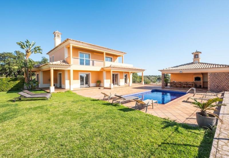 Villa Sierra - image 1
